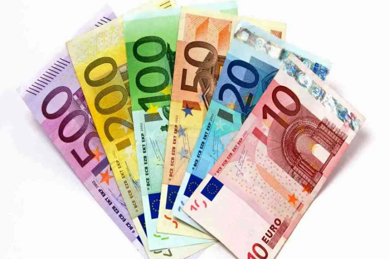 Qual è il plurale di euro, euro o euri? L’Accademia della Crusca risponde